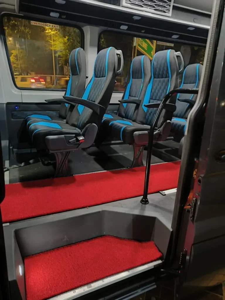 Chandigarh To Shimla Tempo Traveller​